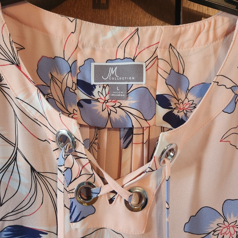 Light pink floral blouse - Picture 2 of 3